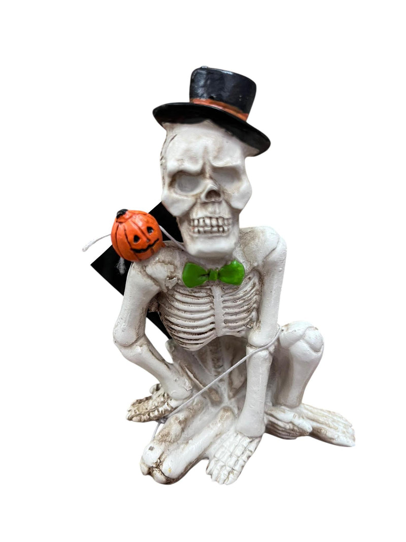 Sitting Skeleton w/Top Hat