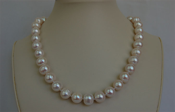 Cultured Pearl Necklace w/Toggle Clasp